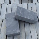 ChinaNaturalGreySlateDrivewayPaverTumbledCobblestonePavingCubeSetOutdoorWalkwayPavingStoneSet 2