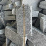WholesaleModernVintageBlackSlateCobblestonePaverNaturalTumbledStoneCubeTileOutdoorDrivewayPaving 2