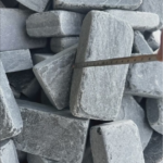 WholesaleModernVintageBlackSlateCobblestonePaverNaturalTumbledStoneCubeTileOutdoorDrivewayPaving 5