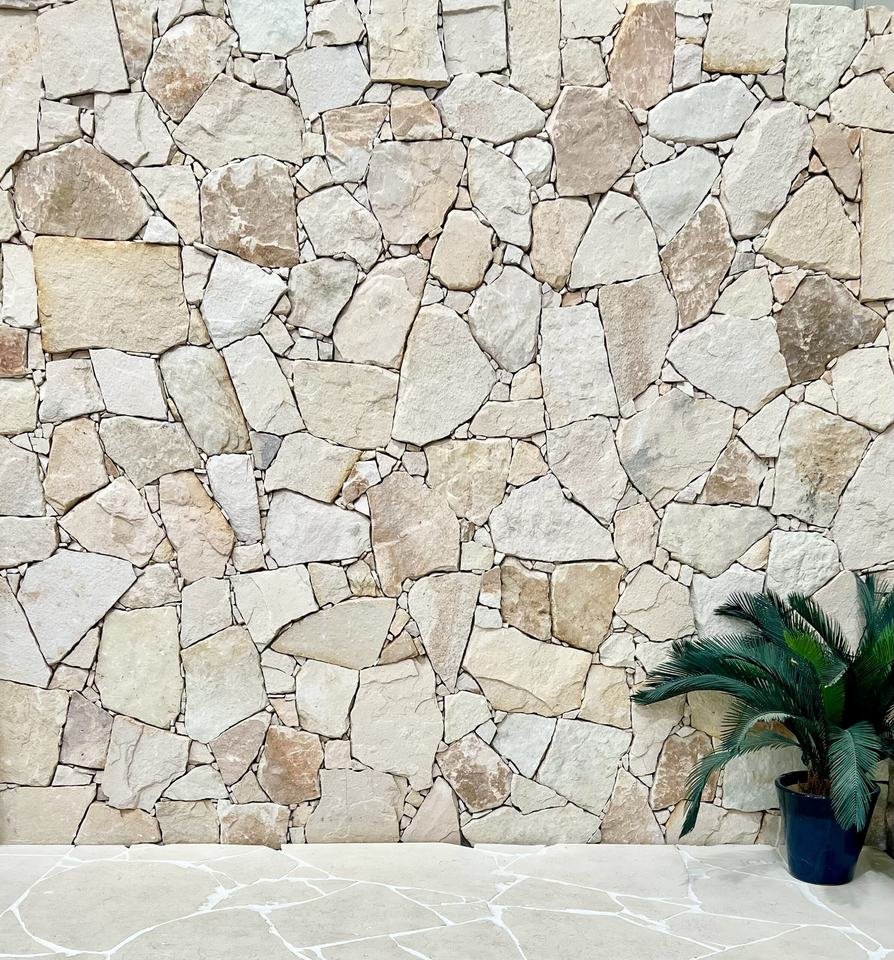 ModernCreamSandstoneWallCladdingNaturalSplit FaceStoneVeneerIrregularLoose，ForExteriorInteriorDecorationHoned