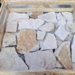ModernCreamSandstoneWallCladdingNaturalSplit FaceStoneVeneerIrregularLoose，ForExteriorInteriorDecorationHoned 3